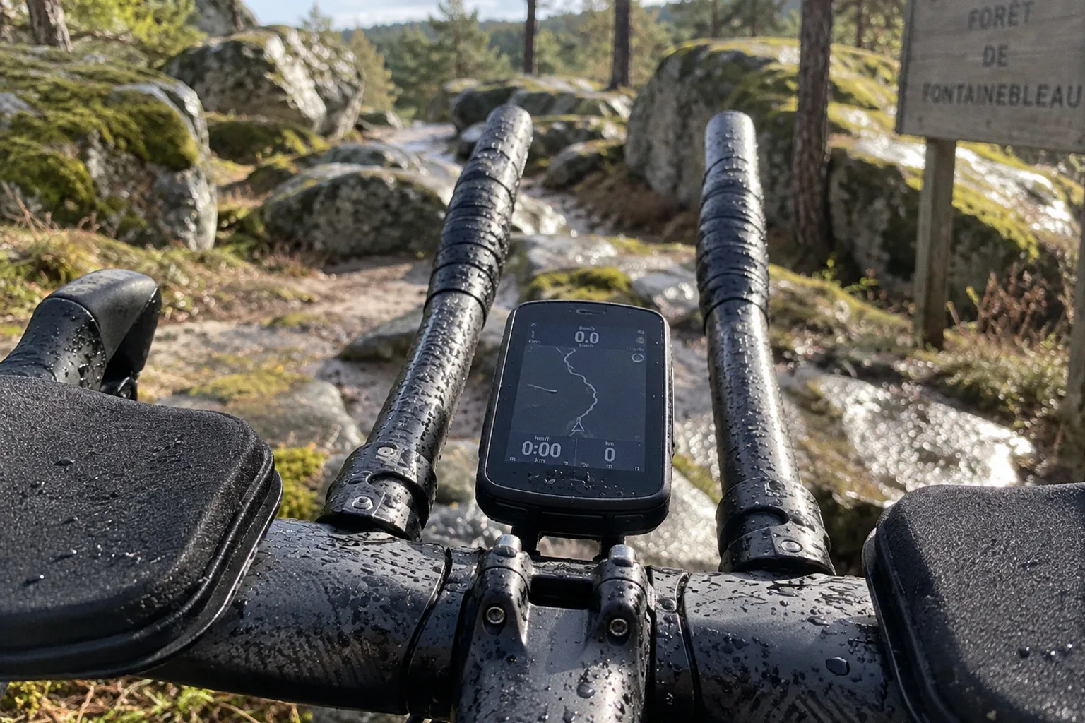 Compteur vélo GPS : les critères pour optimiser vos données